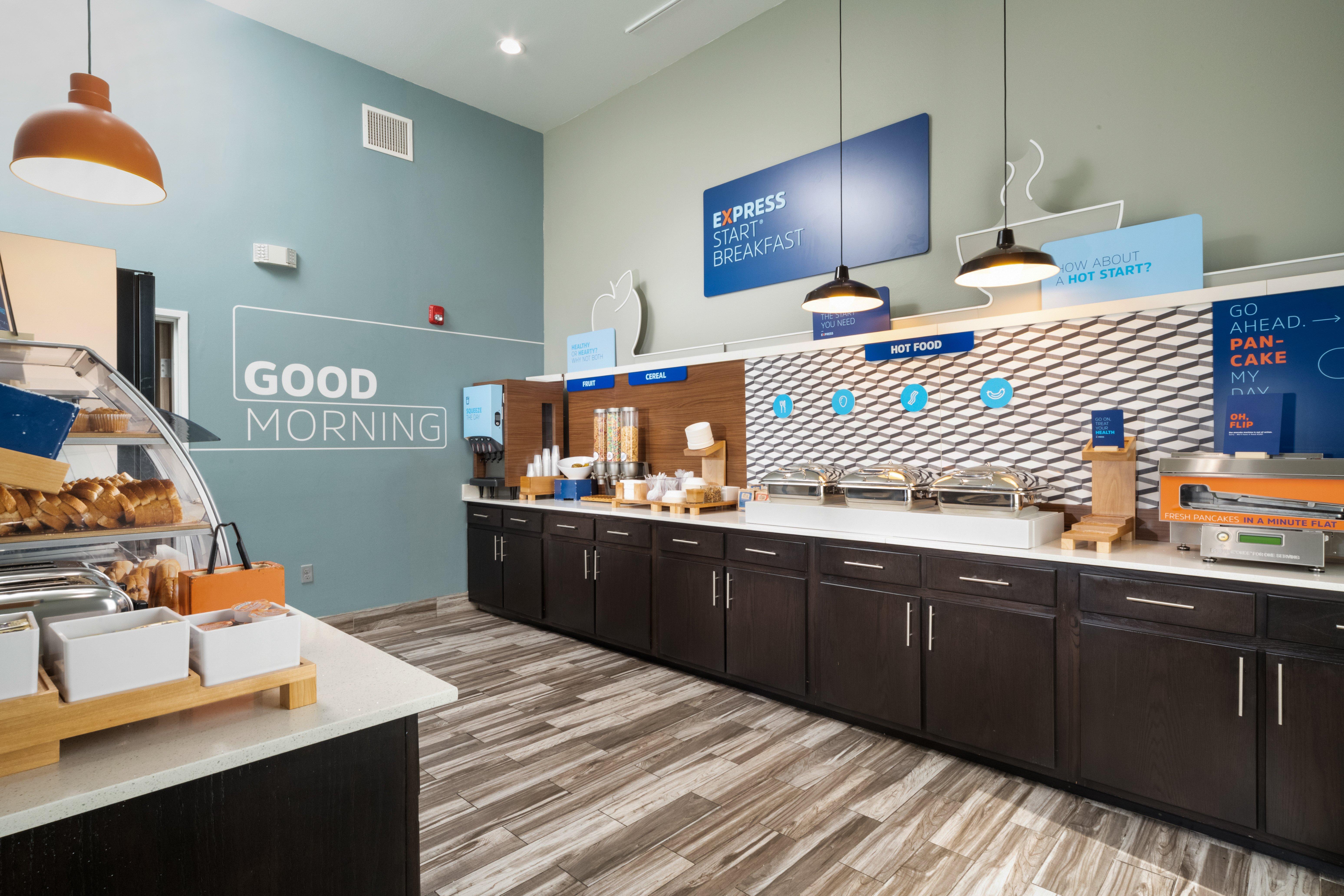 Holiday Inn Express & Suites Memphis Arpt Elvis Presley Blv By Ihg Dış mekan fotoğraf